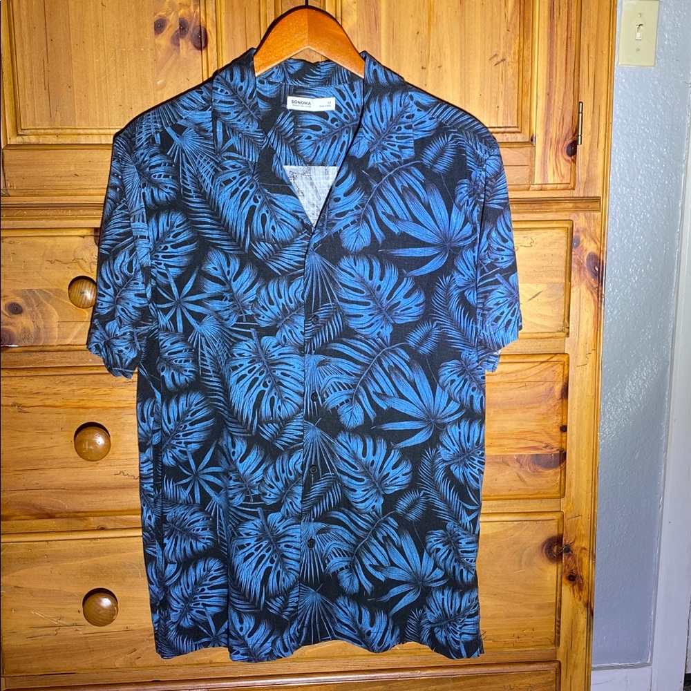 Sonoma Black and Blue Tropical Leaf Shirt